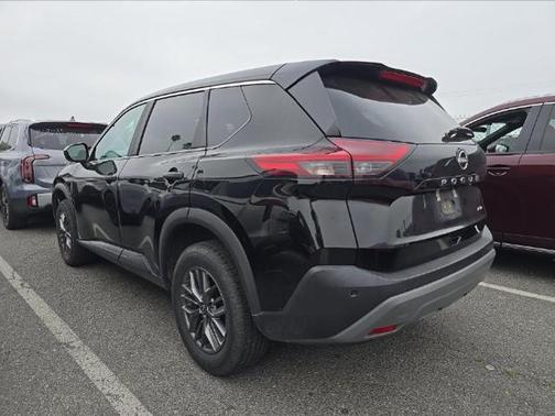 Super Black 2023 Nissan Rogue S