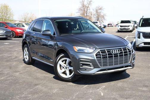 2023 Audi Q5 40 Premium