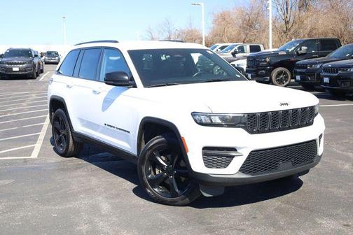 2022 Jeep Grand Cherokee Altitude