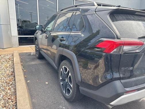 2020 Toyota RAV4 Adventure