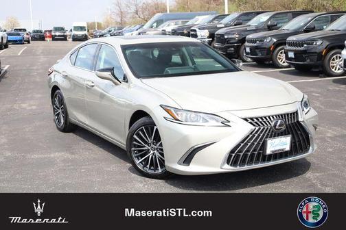 2024 Lexus ES 300h Base