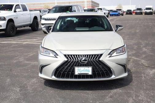 2024 Lexus ES 300h Base