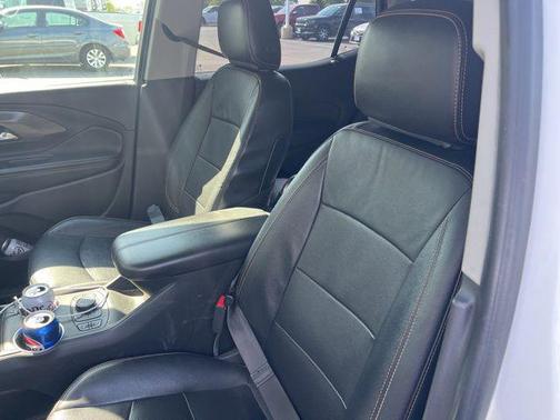 Summit White 2020 GMC Terrain SLT
