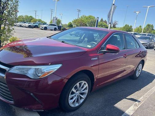 Pearl 2017 Toyota Camry Hybrid LE