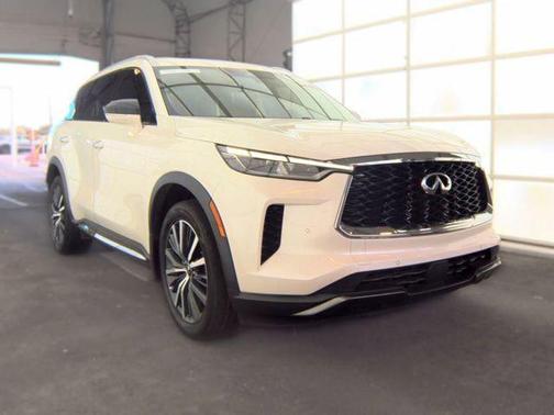 Majestic White 2023 INFINITI QX60 SENSORY