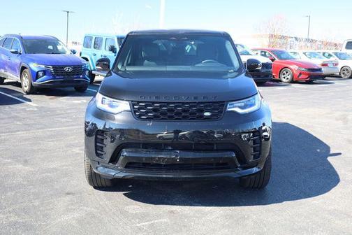 2024 Land Rover Discovery P300 Dynamic SE