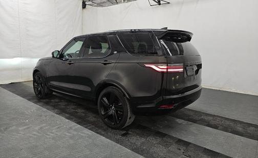 2024 Land Rover Discovery P300 Dynamic SE