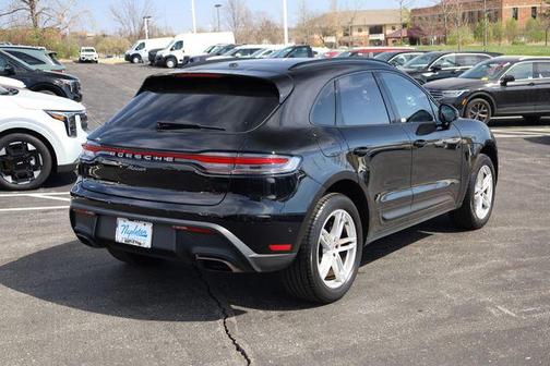 2023 Porsche Macan Macan S