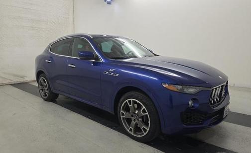 Blu Emozione Metallic 2023 Maserati Levante GT