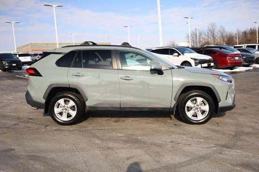 2020 Toyota RAV4 XLE