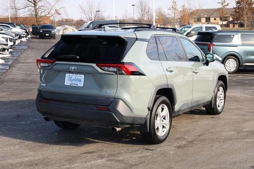 2020 Toyota RAV4 XLE