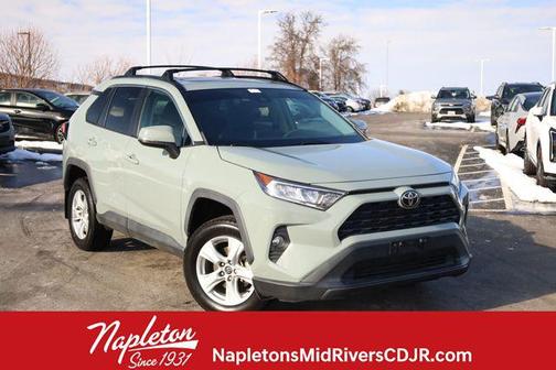 2020 Toyota RAV4 XLE