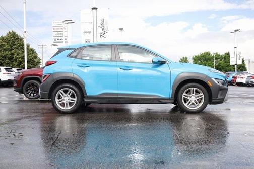 2023 Hyundai KONA SE