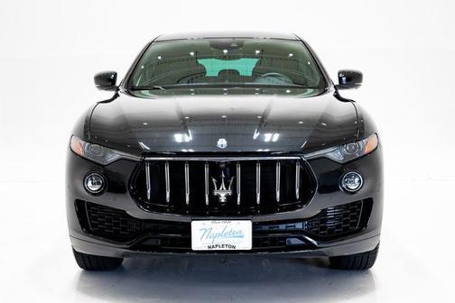 Nero Ribelle Metallic 2023 Maserati Levante GT