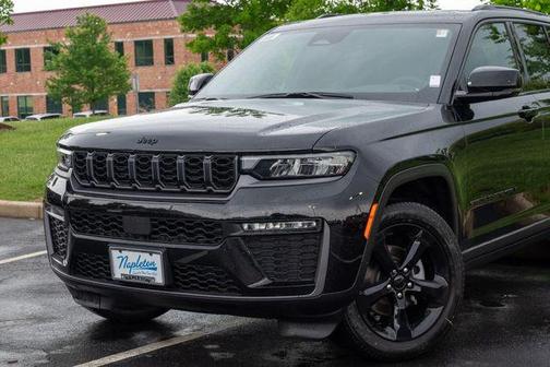 Diamond Black Crystal Pearlcoat 2026 Jeep Grand Cherokee Limited