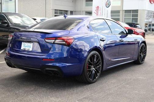 2022 Maserati Ghibli Modena