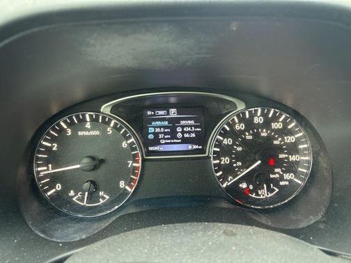 2016 Nissan Pathfinder S