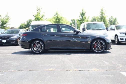 2022 Alfa Romeo Giulia Veloce
