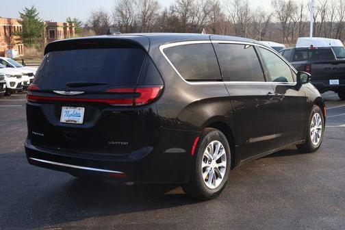 2026 Chrysler Pacifica Limited