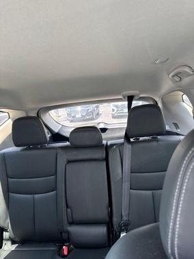 Pearl White Tricoat 2024 Nissan Murano SV