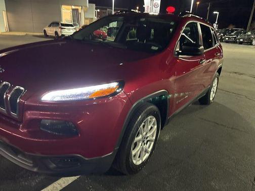 2016 Jeep Cherokee Sport