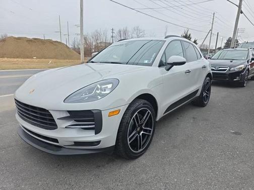 2020 Porsche Macan Base