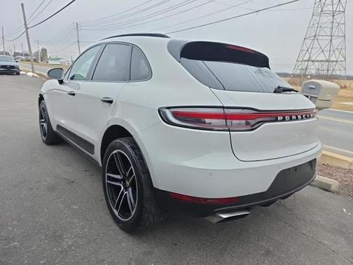2020 Porsche Macan Base