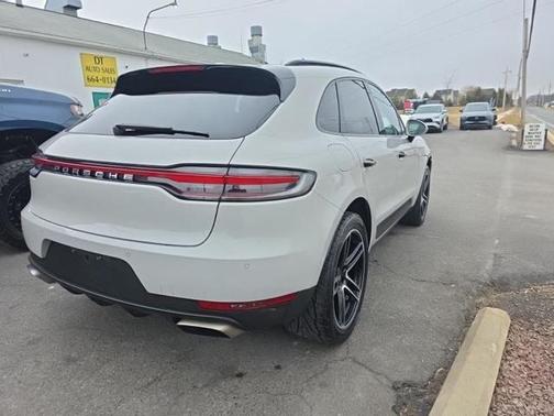 2020 Porsche Macan Base