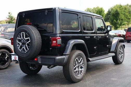 2025 Jeep Wrangler 4-Door Sahara 4x4