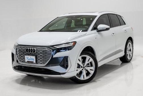 Glacier White Metallic 2023 Audi Q4 e-tron Premium Plus 50 quattro