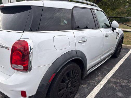 Light White 2018 MINI Countryman Cooper S
