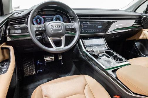 Samurai Gray Metallic 2023 Audi Q7 45 Premium Plus
