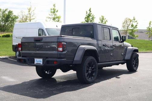 2025 Jeep Gladiator Nighthawk