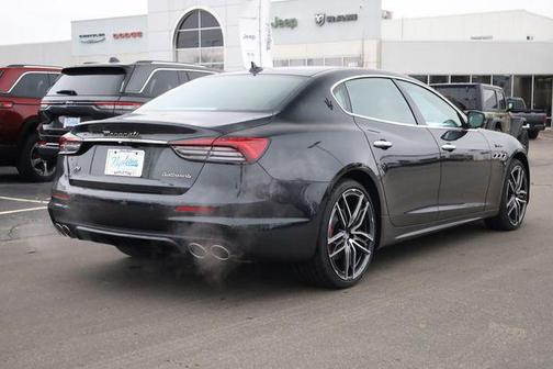 2024 Maserati Quattroporte Modena Ultima Q4