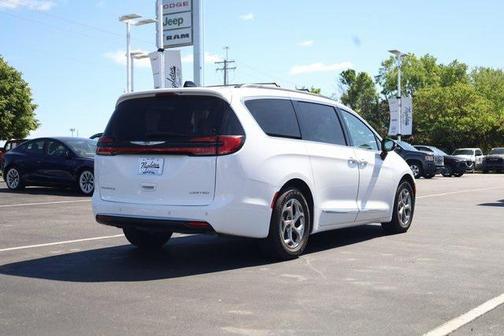 2023 Chrysler Pacifica Limited