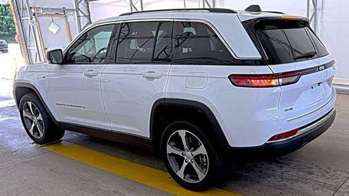 Bright White Clearcoat 2022 Jeep Grand Cherokee 4xe Base