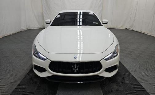 2022 Maserati Ghibli Modena Q4