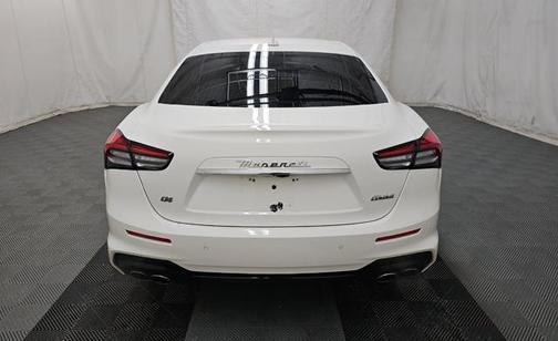 2022 Maserati Ghibli Modena Q4