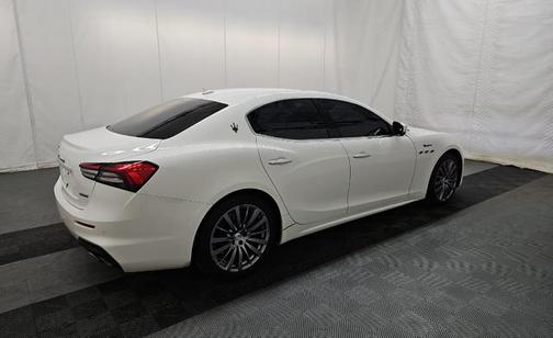 2022 Maserati Ghibli Modena Q4