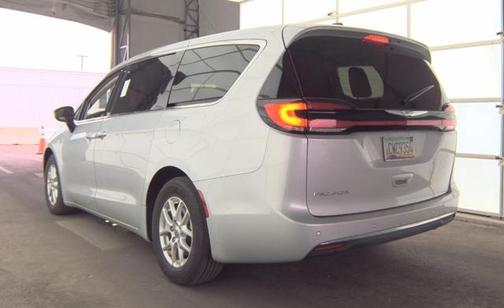 Silver Mist Clearcoat 2024 Chrysler Pacifica Touring L