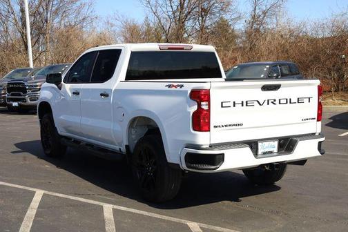 2023 Chevrolet Silverado 1500 Custom