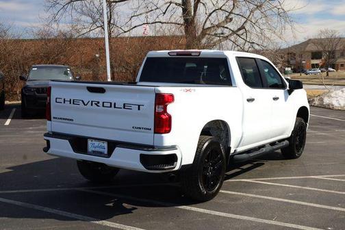 2023 Chevrolet Silverado 1500 Custom