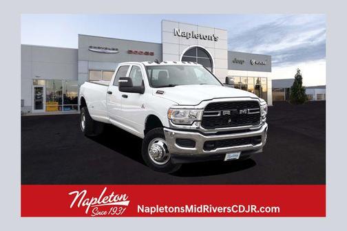 2023 RAM 3500 Tradesman Crew Cab 4x4 8' Box