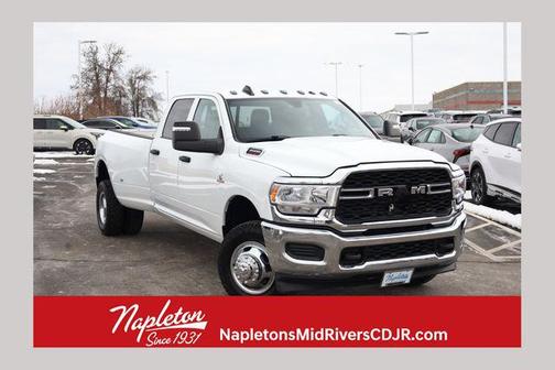 2023 RAM 3500 Tradesman Crew Cab 4x4 8' Box