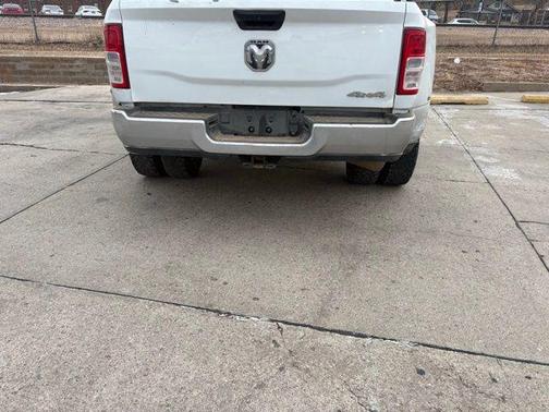 2023 RAM 3500 Tradesman Crew Cab 4x4 8' Box