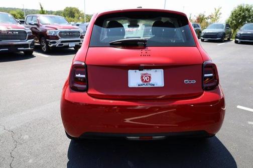 2024 FIAT 500e INSPI(RED) FWD