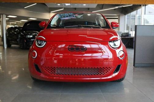 2024 FIAT 500e INSPI(RED) FWD