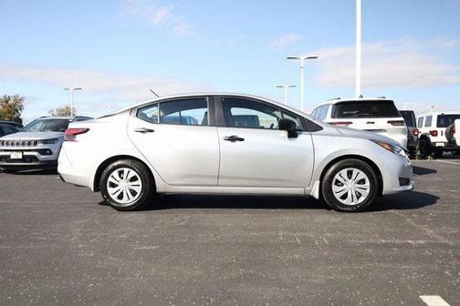 2025 Nissan Versa 1.6 S