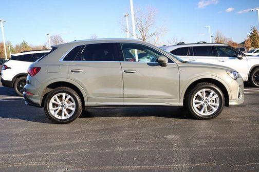 2022 Audi Q3 45 S line Premium