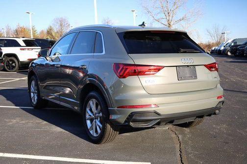 2022 Audi Q3 45 S line Premium